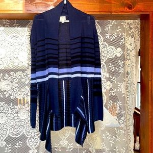 St John’s Bay long sleeve cardigan, size petite small, excellent condition.